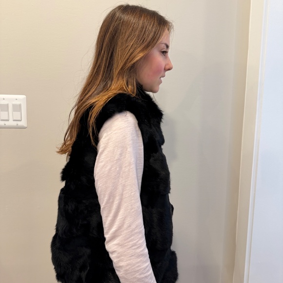 Love Token 100% Real Rabbit Fur Vest - Picture 4 of 6